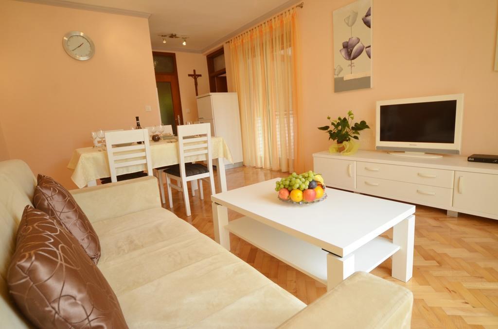 Apartments Benussi 1045 Ровинь Экстерьер фото