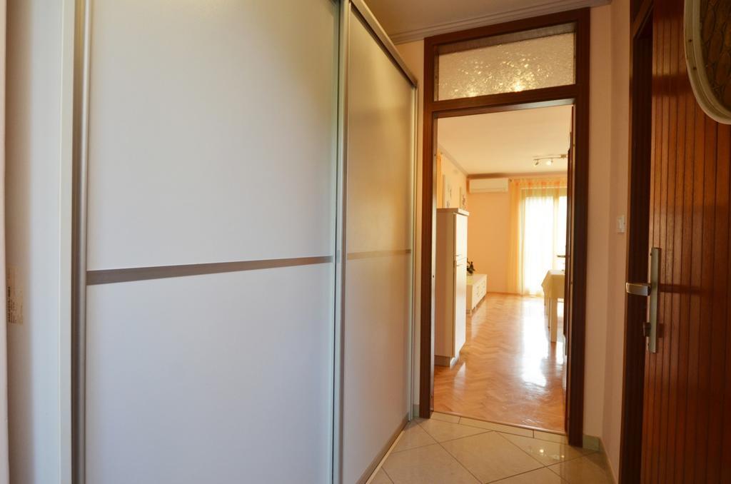 Apartments Benussi 1045 Ровинь Экстерьер фото